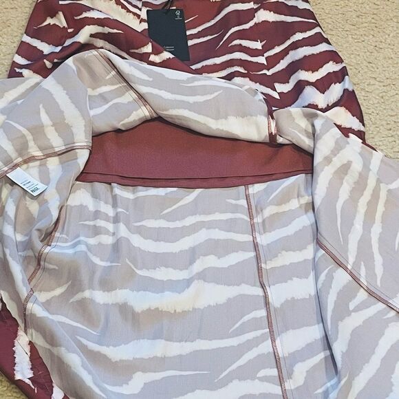 NWT Paige Larsa Animal Print Skirt Size 2 - Picture 7 of 8